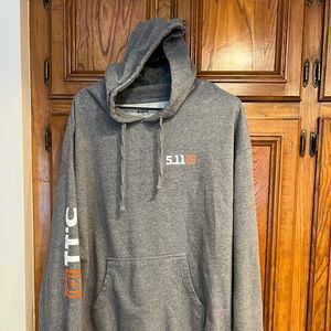 Men’s 5.11 Tactical gear sweatshirt with hood . Grey xl